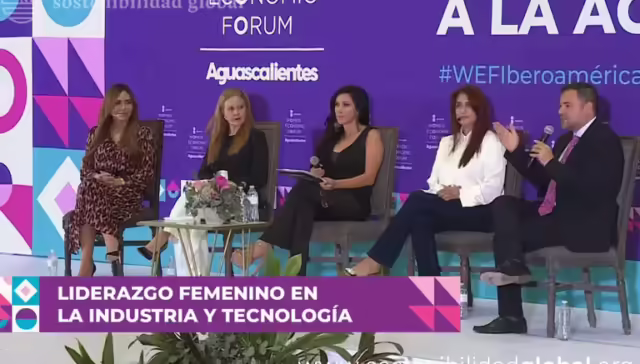 Shirley Wagner Mujeres líderes discutiendo sobre sostenibilidad y tecnología en el Women Economic Forum Aguascalientes
